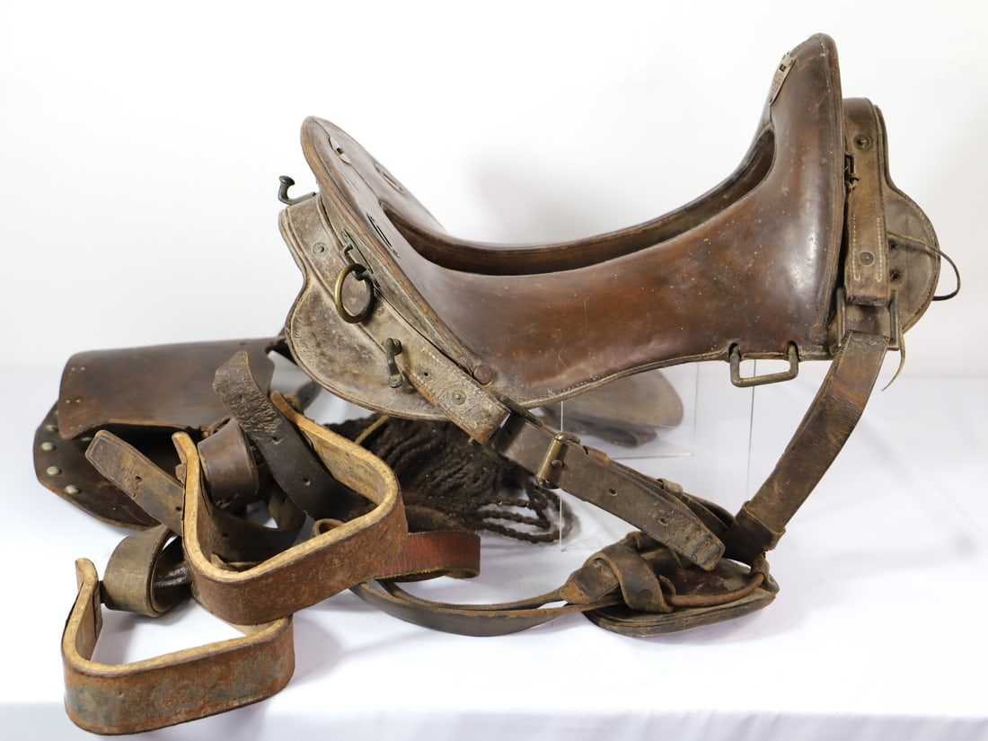 McClellan Cavalry Saddle (1 of 6)
