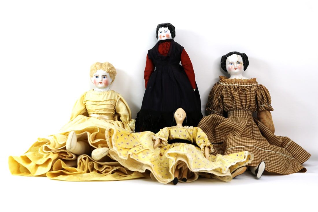 China Head Fashion, Wood Dolls (1 of 9)