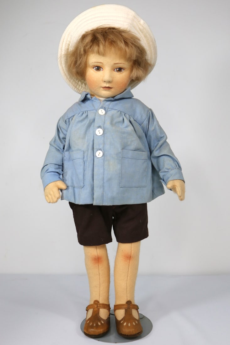 R. John Wright, Christopher Robin Doll (1 of 4)