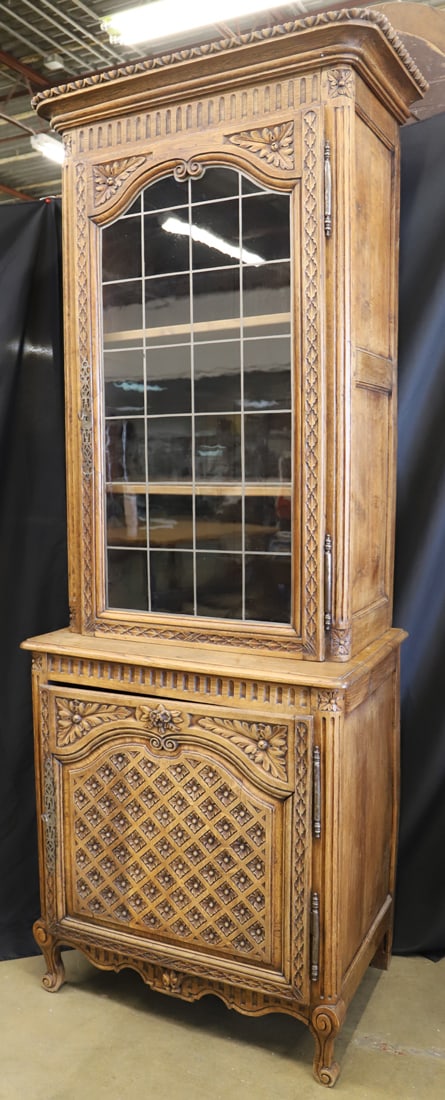 Display Cabinet (1 of 11)