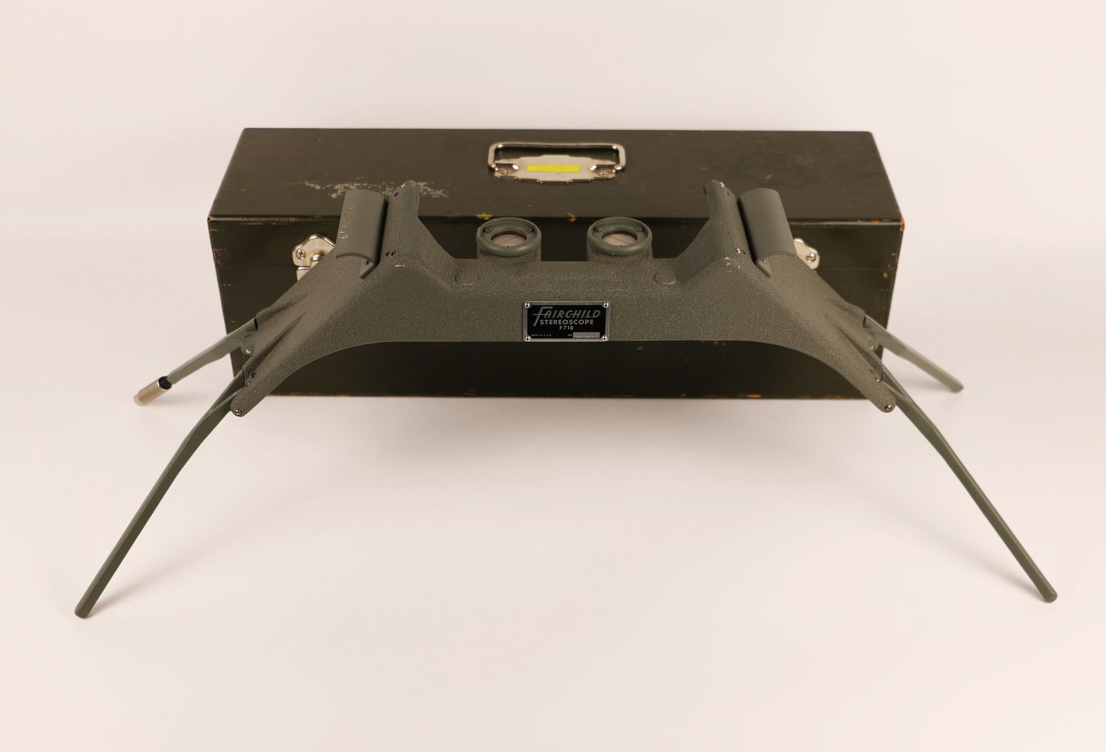 Fairchild, Mirror Stereoscope: Vintage Fairchild Type F-71B Mirror Stereoscope; Has original instructions and wood carrying case; Box measures approximately H 6 1/2 x W 19 x D 5 1/2 inches; Working condition of stereoscope unknown;