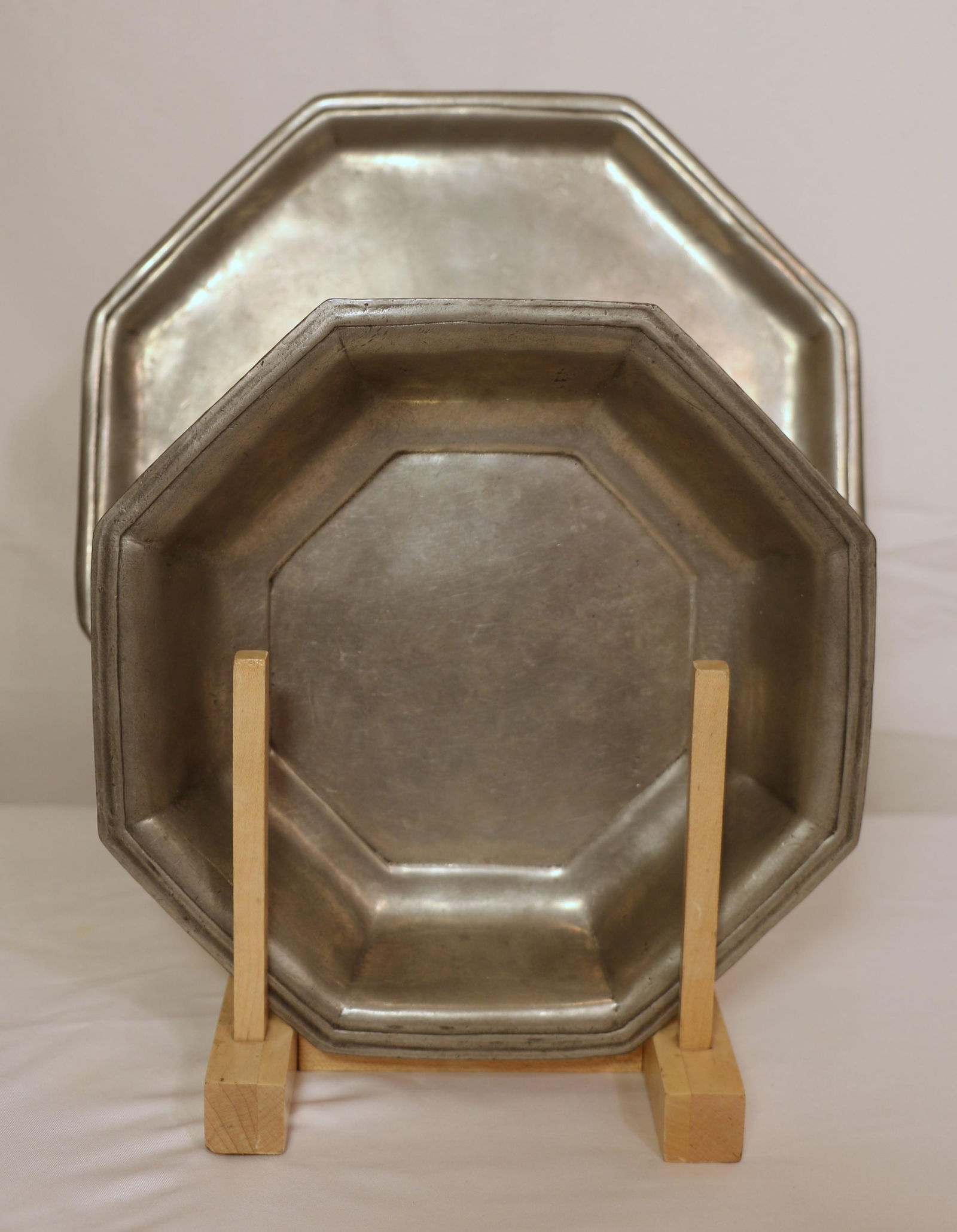 Etain Pewter,Bowl & Platter (1 of 5)