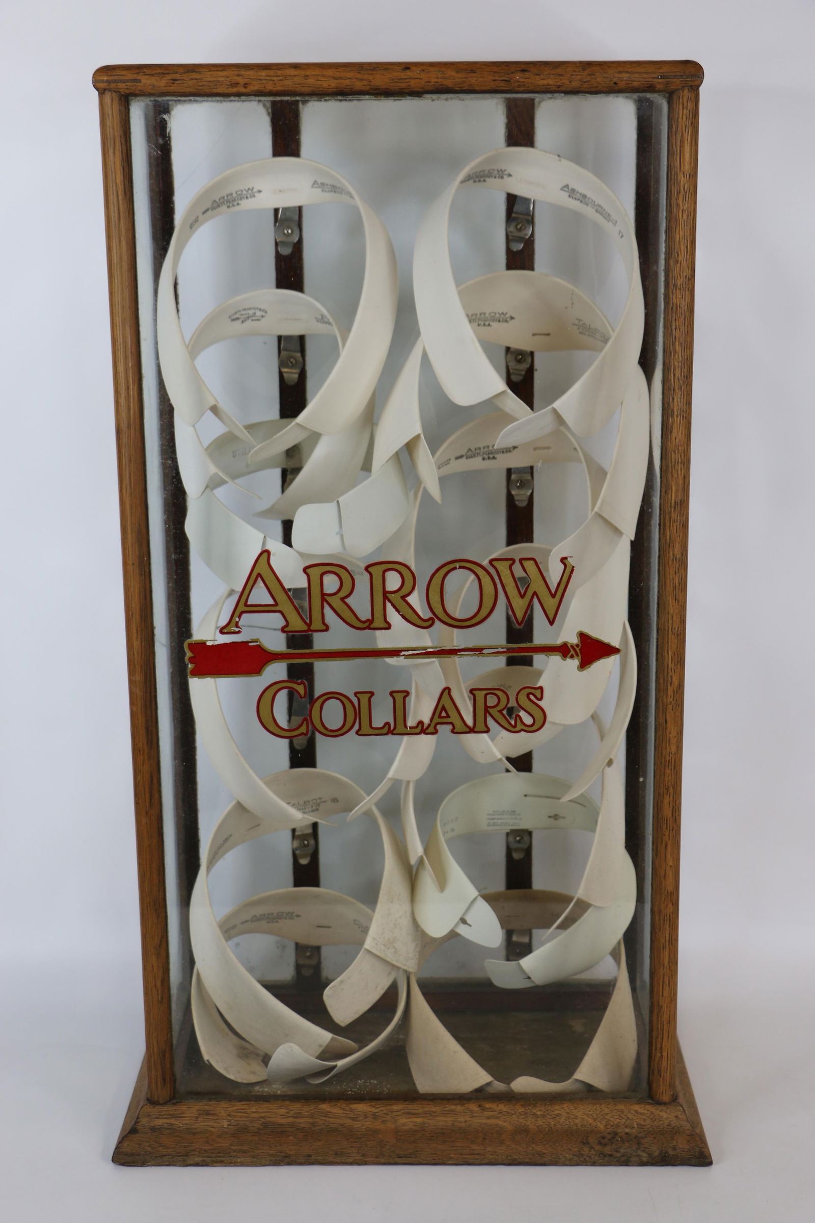 Arrow, Antique Store Collar Display (1 of 11)