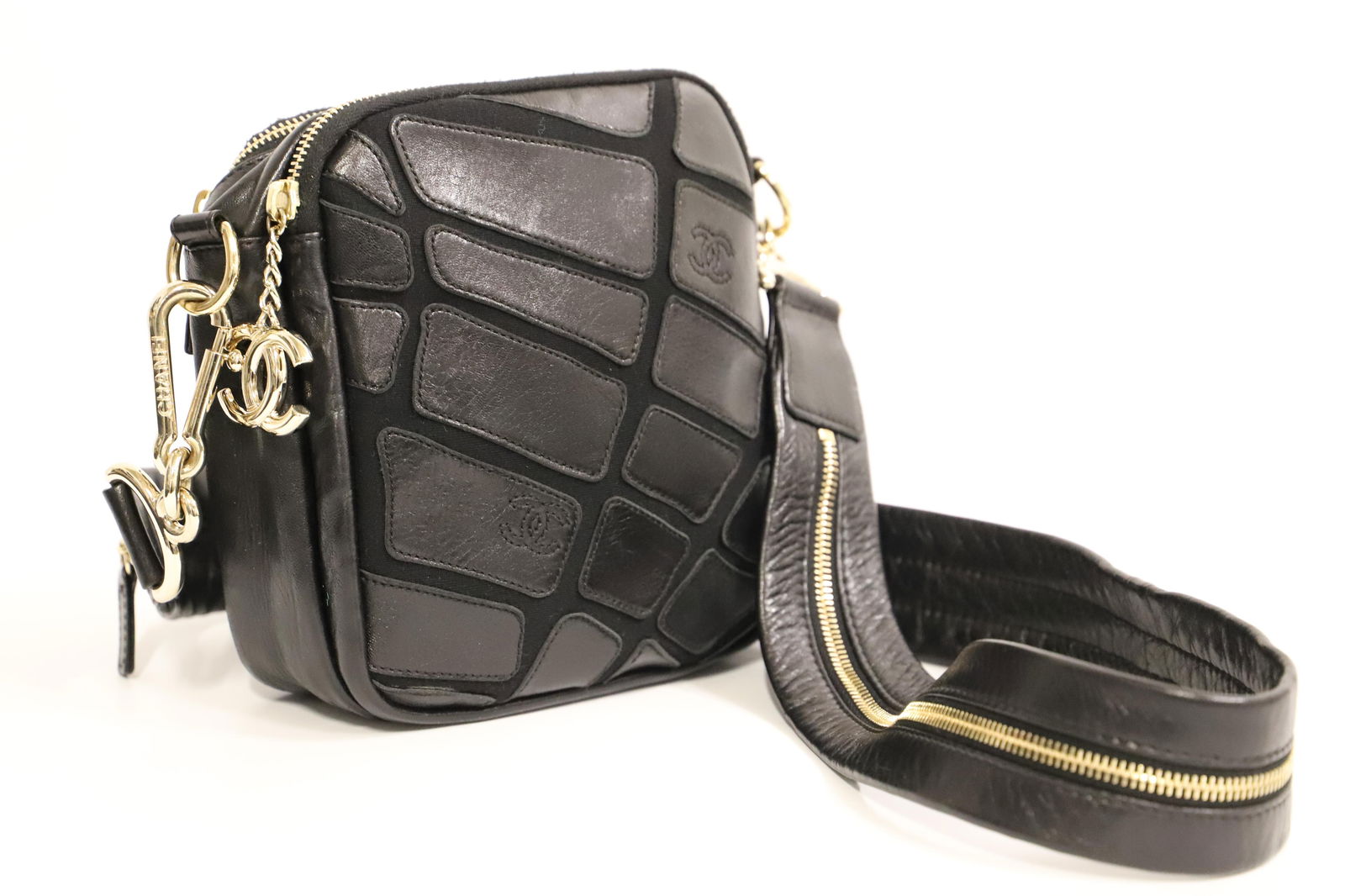 Chanel, Crossbody Purse (1 of 8)