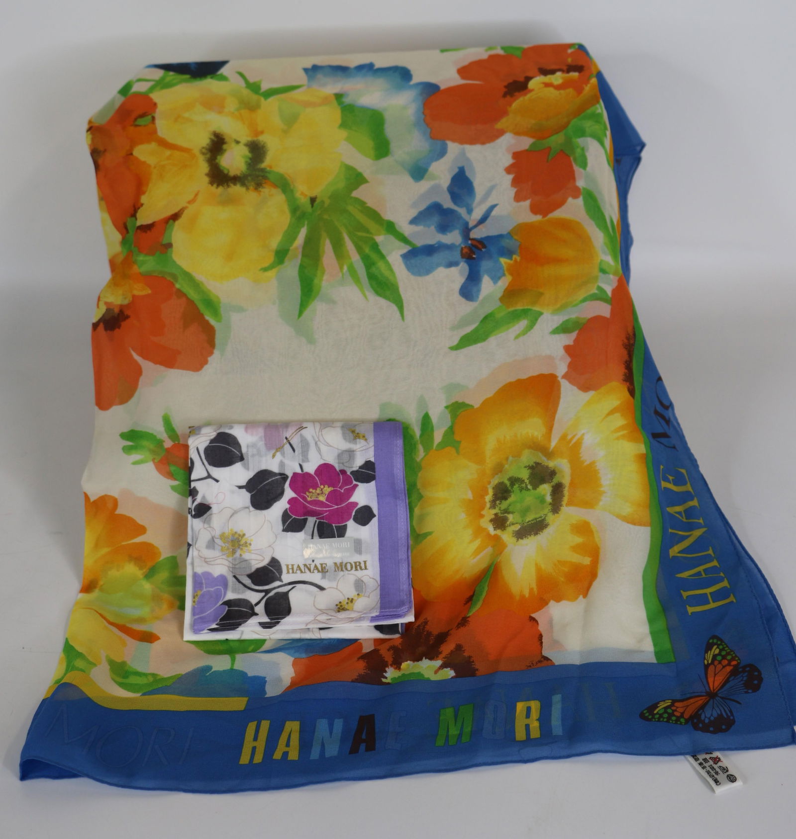 Hanae Mori, Scarves (1 of 5)