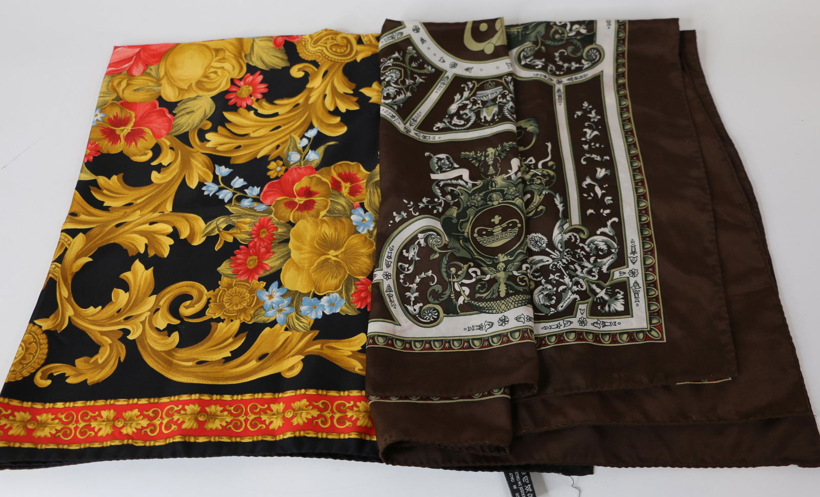 Ladies Silk Scarves (1 of 8)