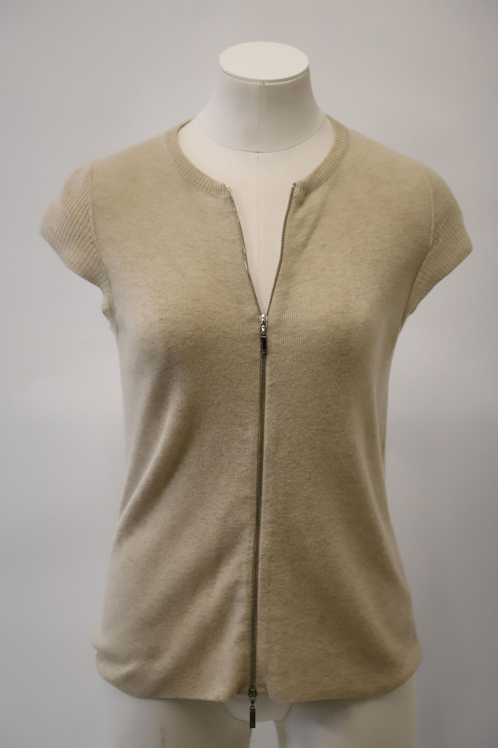 Chanel, Cashmere Vest (1 of 6)