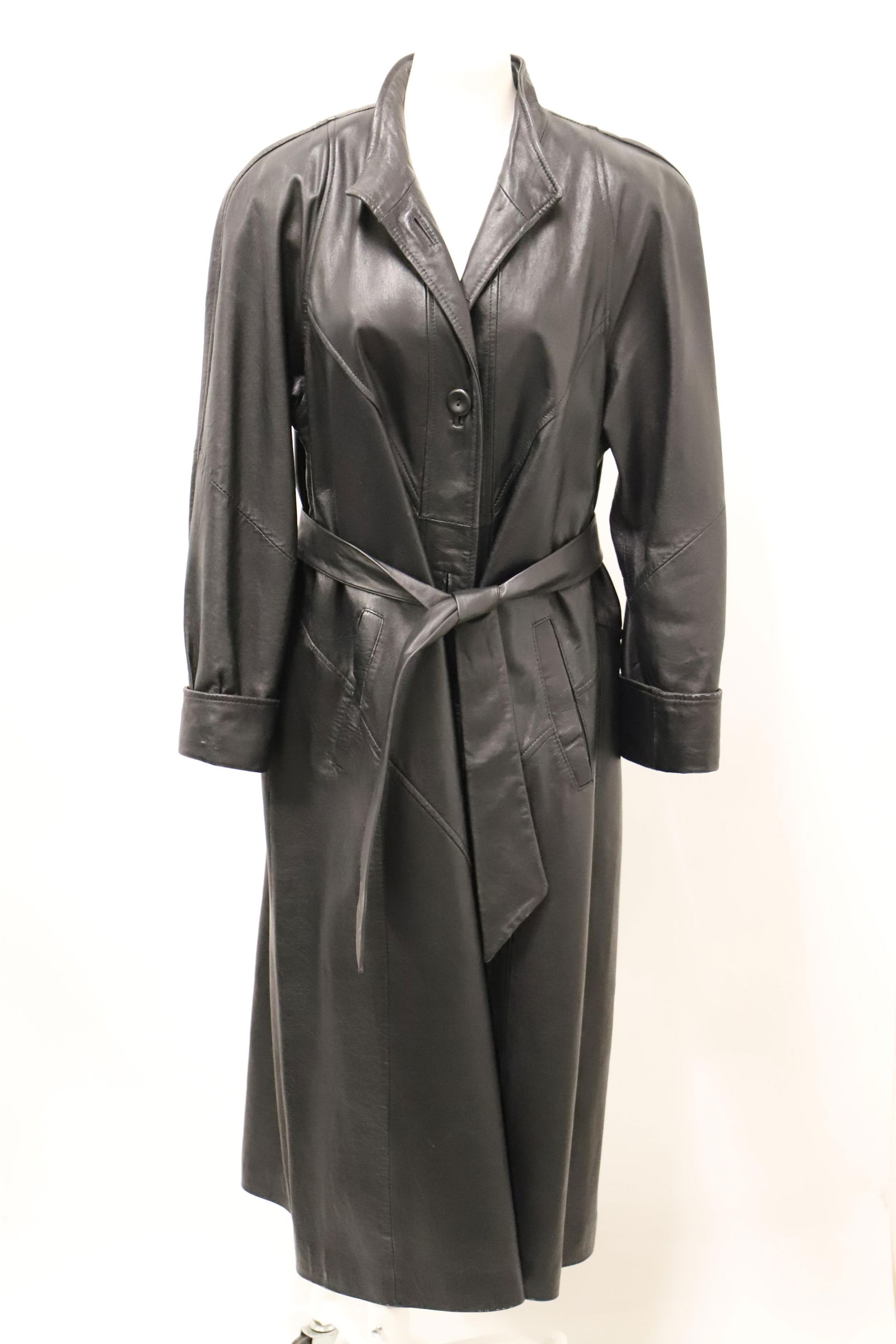 LNR Ladies Leather Coat (1 of 6)
