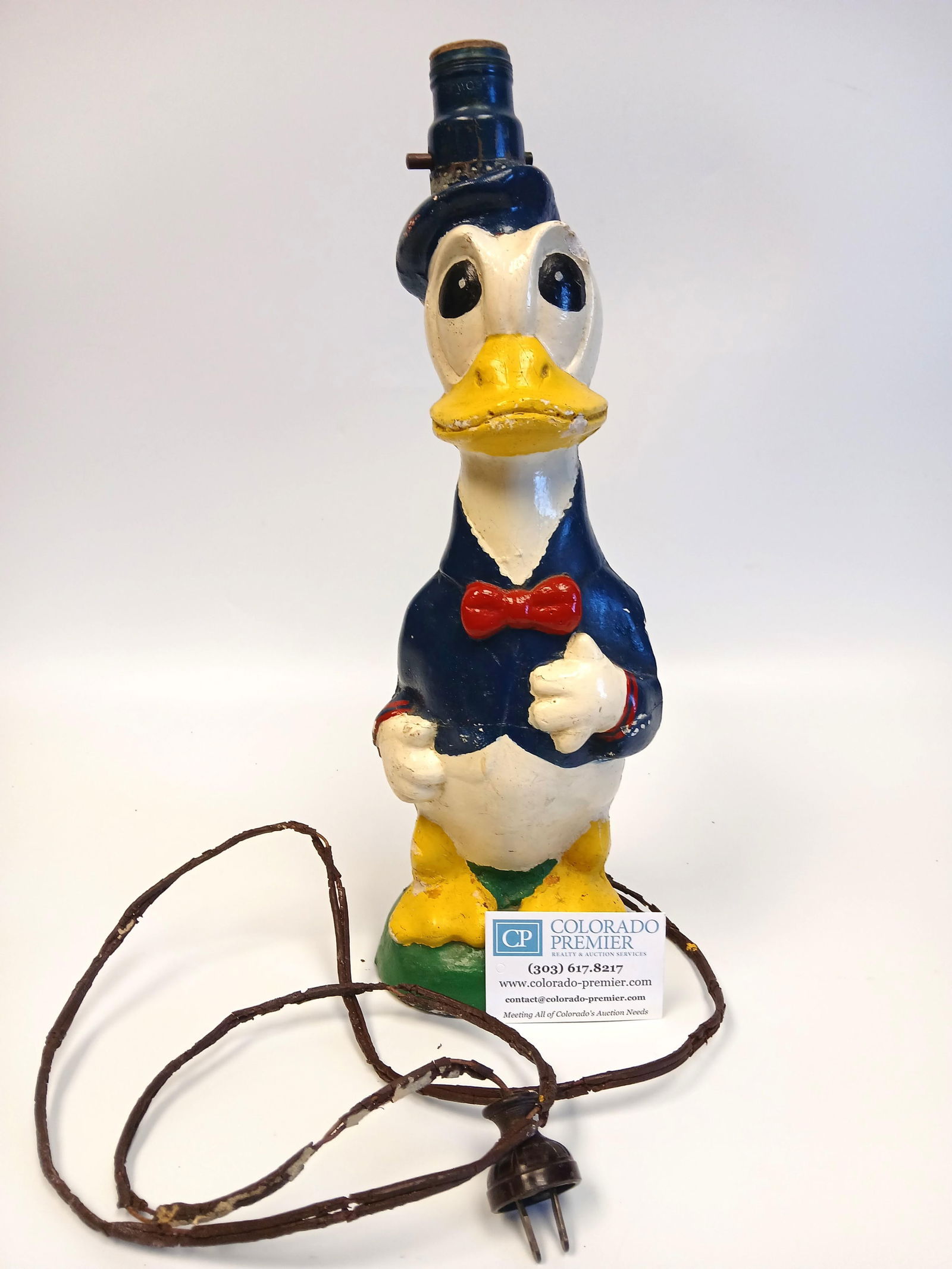 Donald Duck, Vintage Table Lamp (1 of 9)