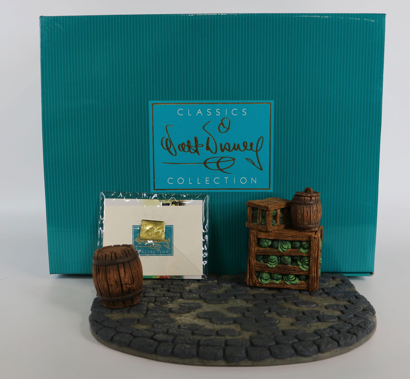 Walt Disney Classic Collections, Lady & the Tramp, Stand (1 of 5)