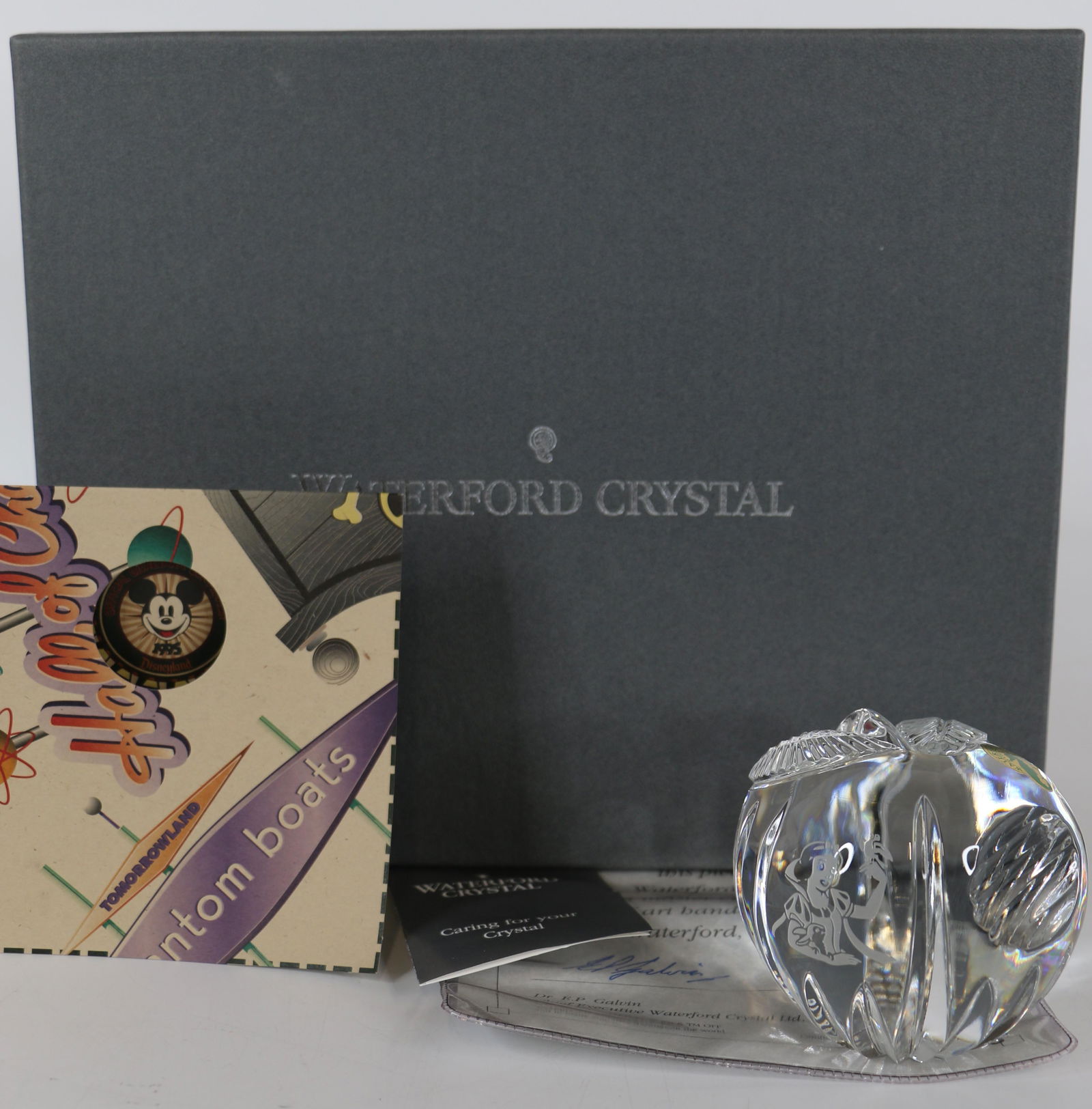 Waterford Crystal, Disney Apple (1 of 9)