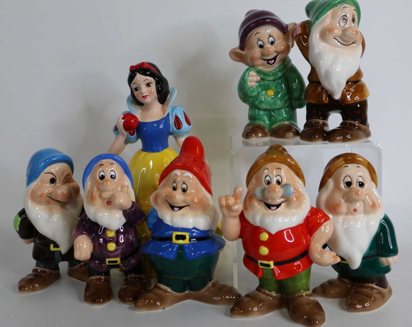 Snow White and the Seven Dwarfs, Ceramic Figures (1 of 6)