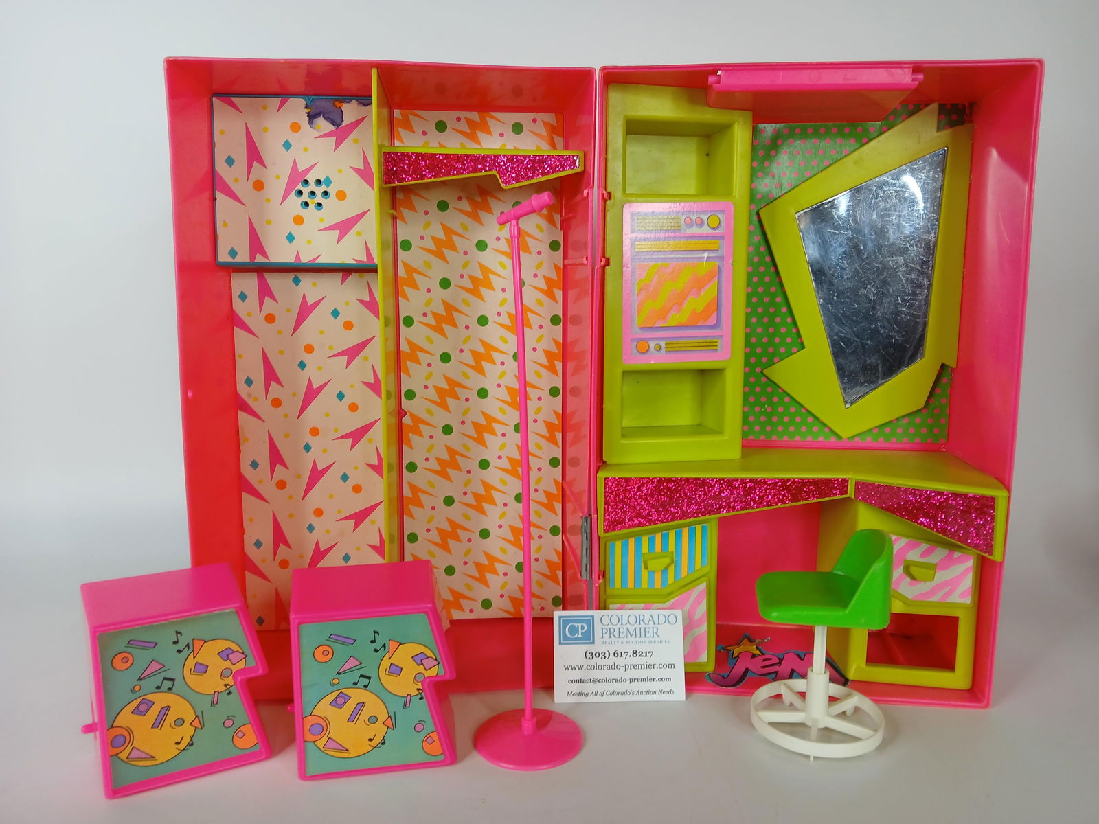 Jem & The Holograms, Backstage Dressing Room Playset Speaker Toy (1 of 7)
