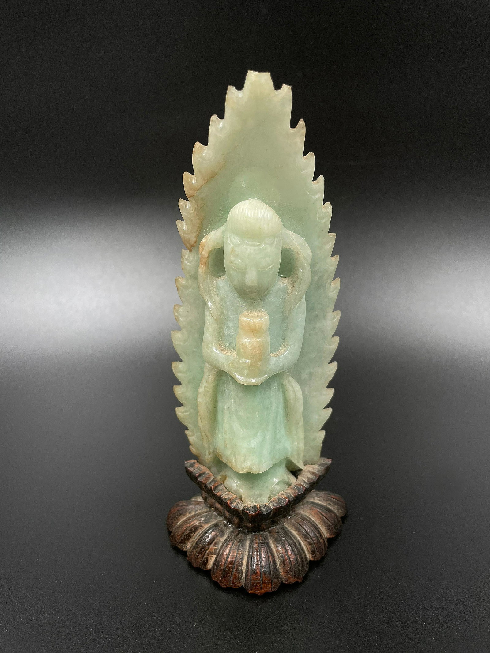 A Chinese jadeite kwain-yin Figure, early republic.: Dimension: Approximately H 5.5in (13.7cm) with standProvenance: A California gentlemanâ€™s collection.