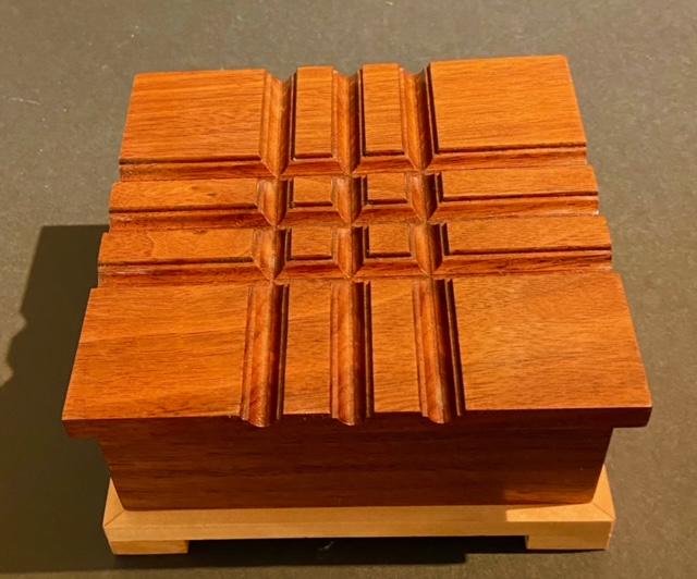 Howard Felger Custom Decorative Box Walnut and Maple (1 of 5)