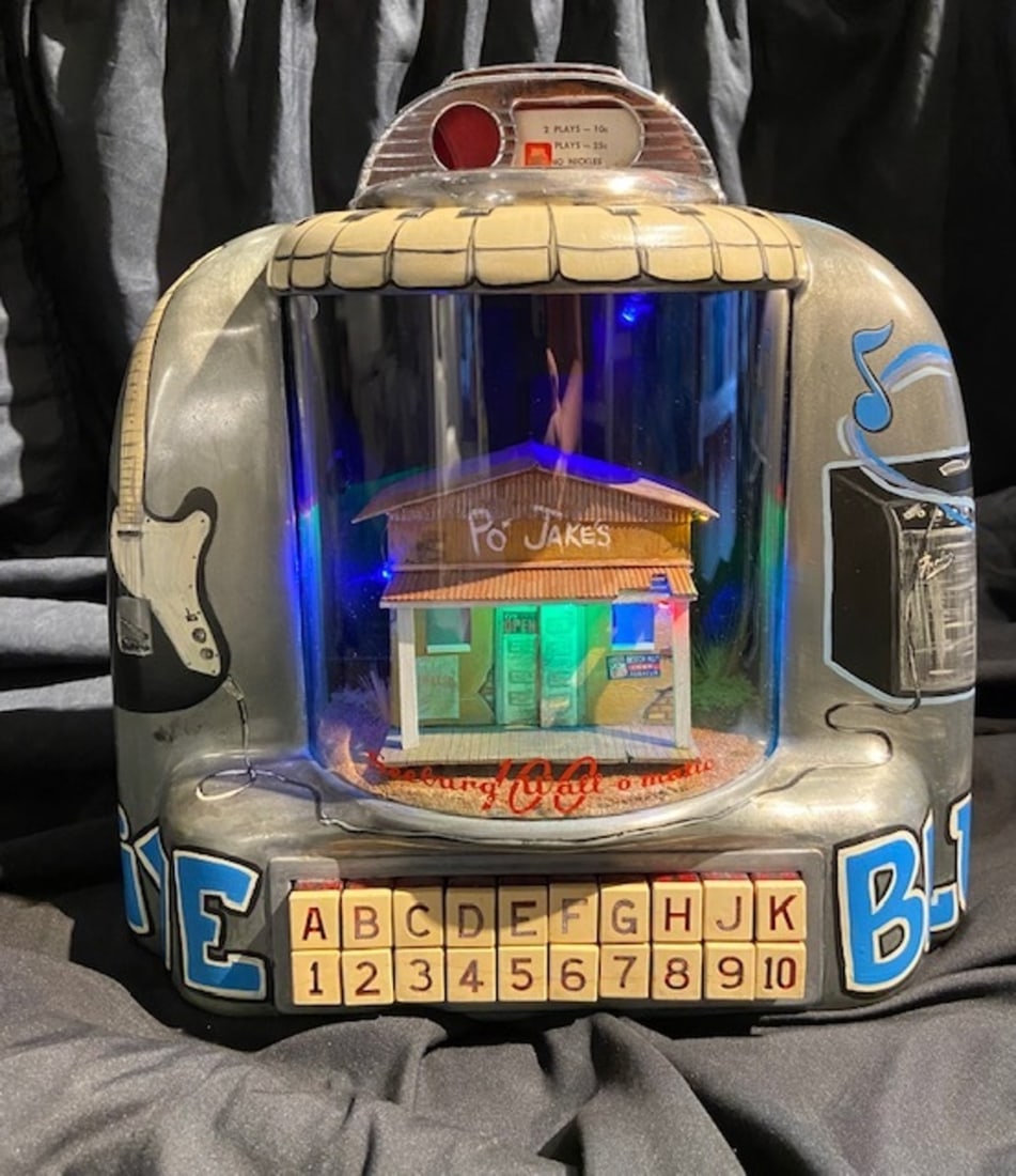 Folk Art - Timm Rye "Seaburg Wall-O-Matic 100 Series" Jukebox - Signed: Artist: Timm Rye Title: Folk Art - Timm Rye "Seaburg Wall-O-Matic 100 Series" Jukebox - Signed Medium: Painted Jukebox Limited Edition: Art Dimensions: 13.0 x 13.0 x 6.0 inch Condi