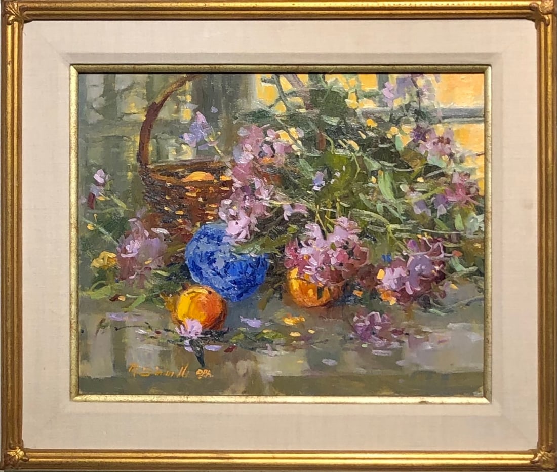 Marilyn Simandle (Still Life - Floral) Signed Original Oil: Offered here is an original Oil on Canvas by Marilyn Simandle: "Marilyn Simandle (Still Life - Floral) Signed Original Oil". This one-of-a-kind piece, measuring 23 x 27 x 2 inch, is a rare