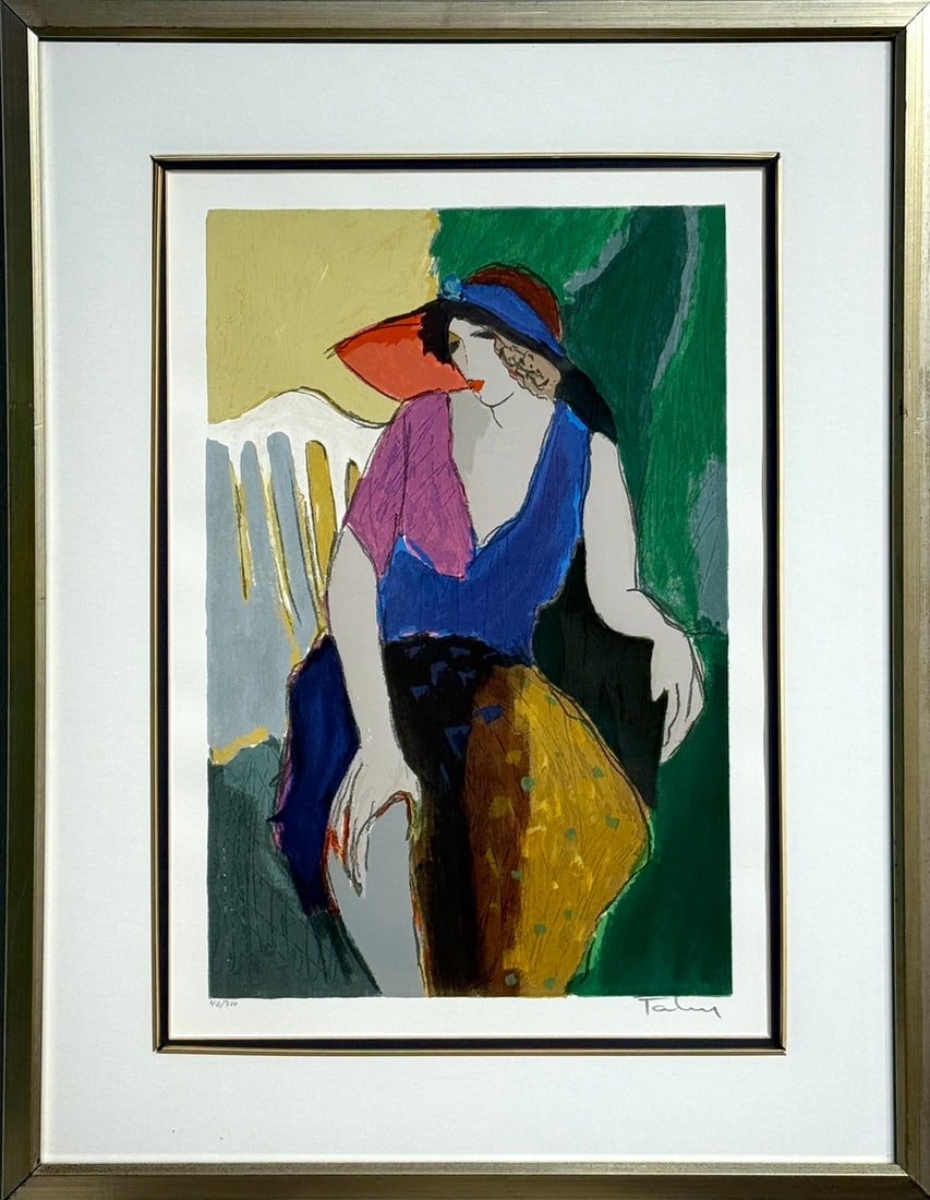 Itzchak Tarkay "Mujer con Pamela" Signed Serigraph LE: Presenting a limited edition Serigraph on Paper by Itzchak Tarkay: "Itzchak Tarkay "Mujer con Pamela" Signed Serigraph LE". This Serigraph on Paper (Edition: 40/300), measuring 26 x 20 x 1 inch, is a 