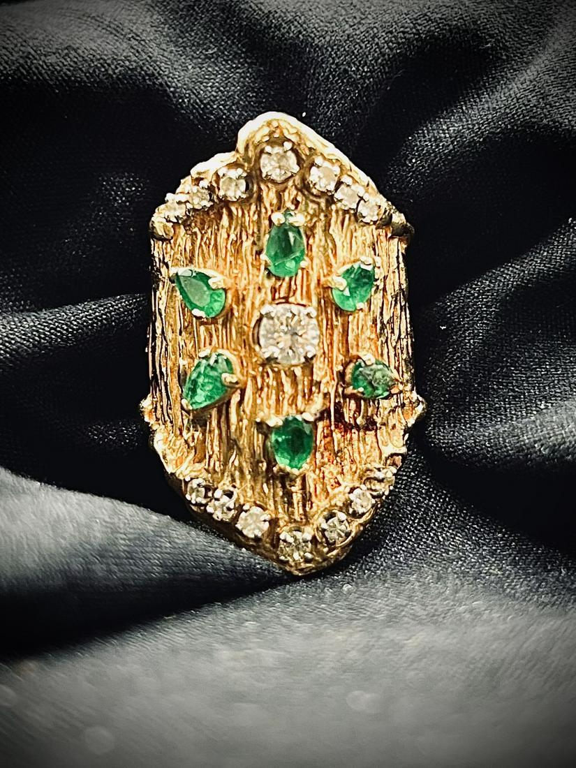 14K Diamond and Emerald Ring (1 of 5)