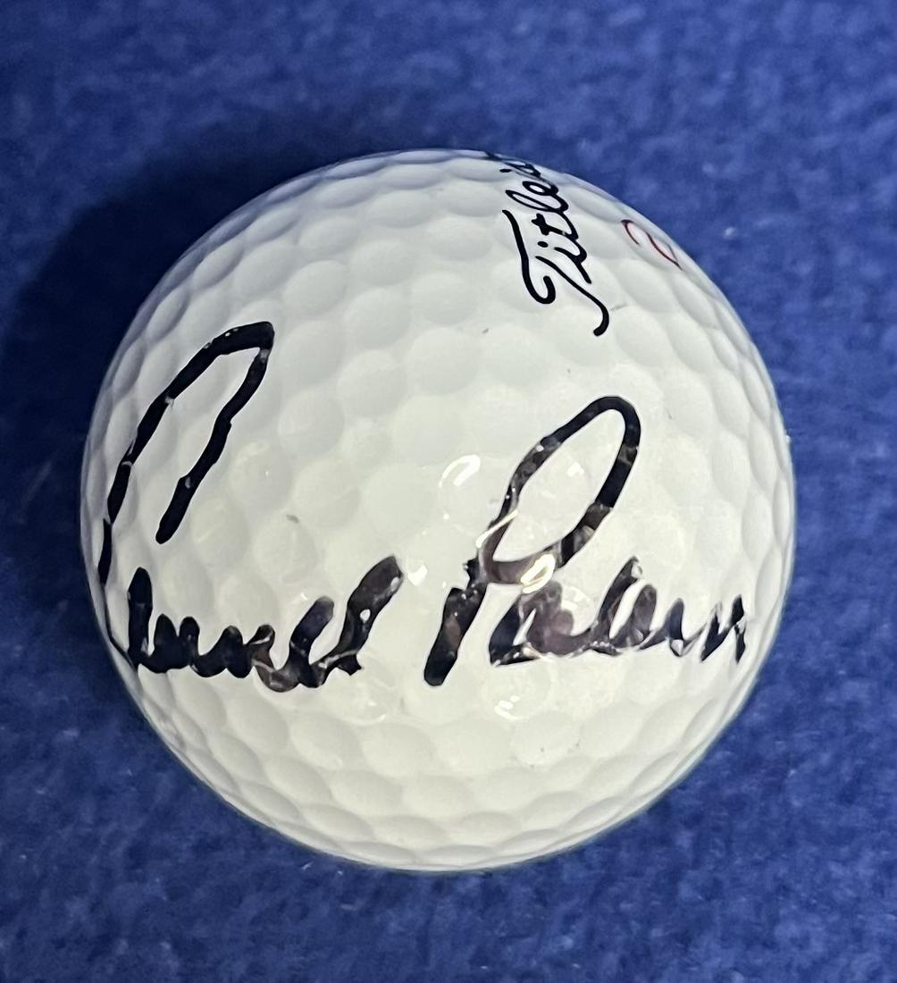 Arnold Palmer Signed Golf Ball (1 of 1)