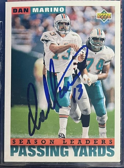 Dan Marino Signed Card (1 of 1)