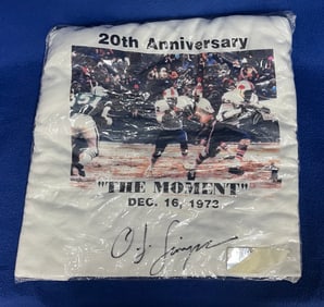 Signed OJ Simpson, The Moment Sweater