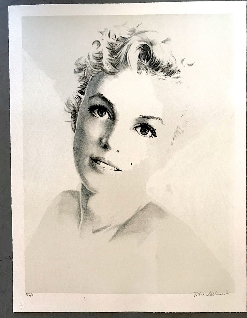 Starry Eyed Monroe by DW Leeland: Starry Eyed Monroe by DW Leelandis a hand pulled fine art lithograph printed on 100% Archival Coventry Cotton Paper featuring Marilyn Monroe. It is hand signed and numbered of 200. This was printed on