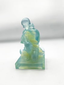 Jeune Fille Aux Colombes Figurine, Sabino France