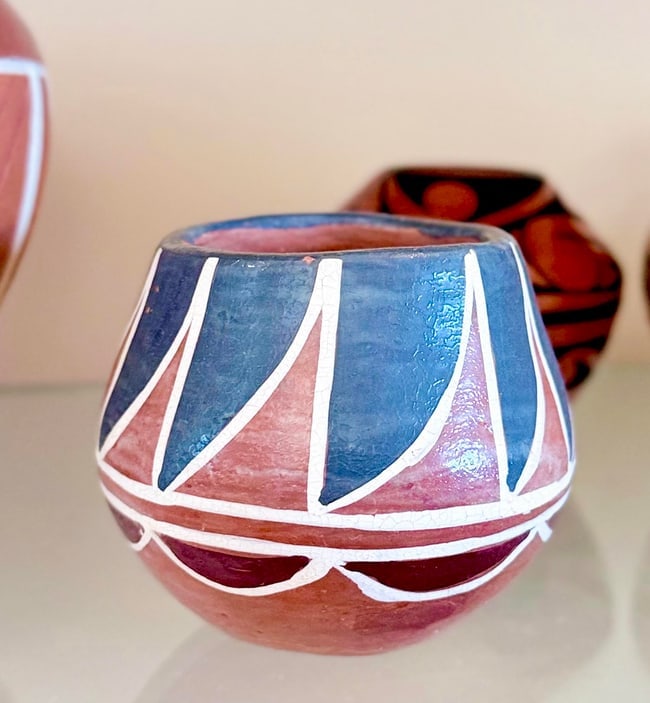 Santana Tenorio Native Pottery (1 of 2)