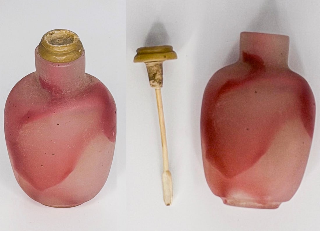 fine Chinese snuff bottle from the esteemed Cornelius Oswald collection (1 of 1)