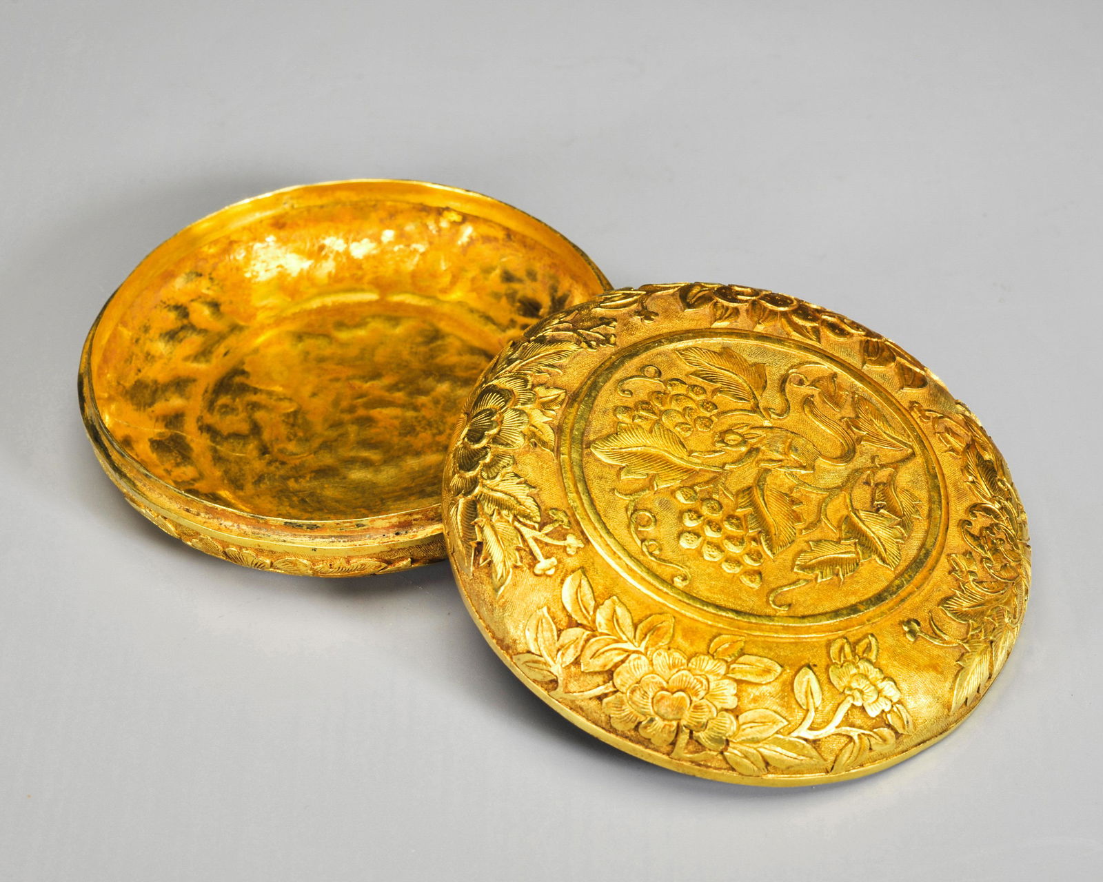 A Bronze Gilt Circular Box Tang Dynasty (1 of 9)