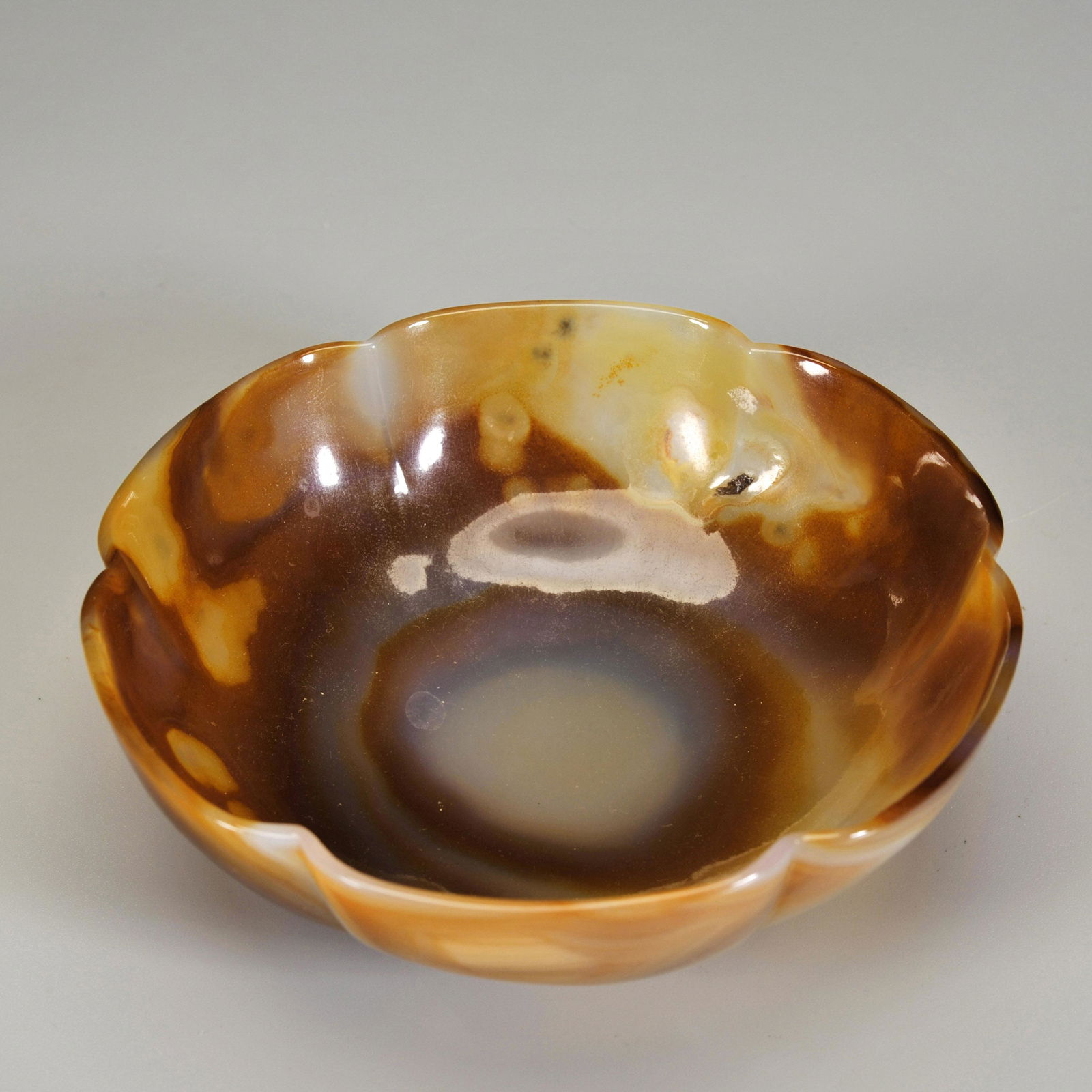 A Carved Agate Lobed Dish Tang Dynasty (1 of 10)