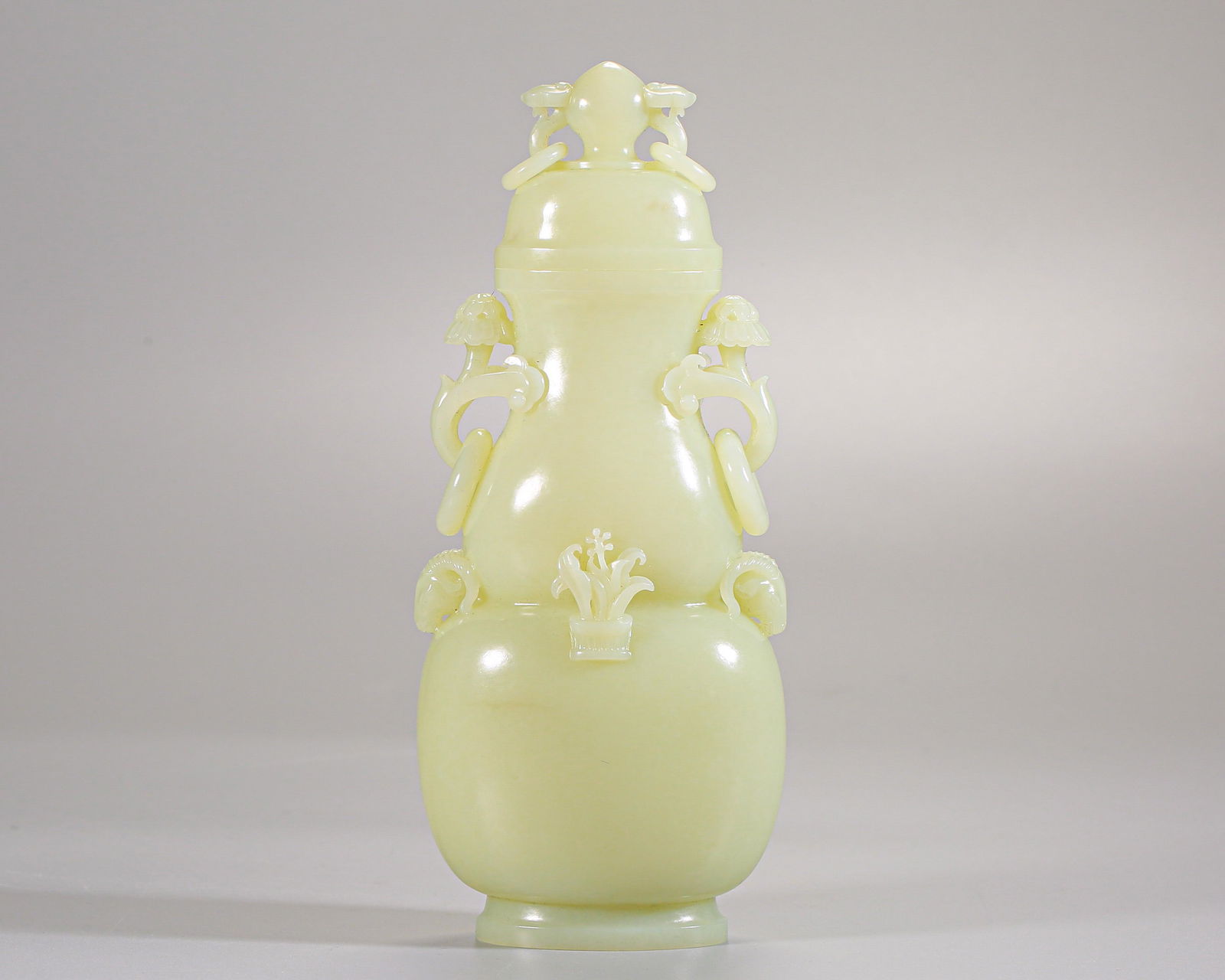 A Chinese Carved Jade Vase Qing Dyn. (1 of 9)