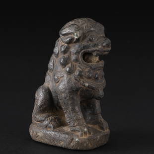 A Chinese Carved Stone Lion Sui Dyn.: A Chinese Carved Stone Lion Sui Dyn. H:13cm;L:8cm;880g