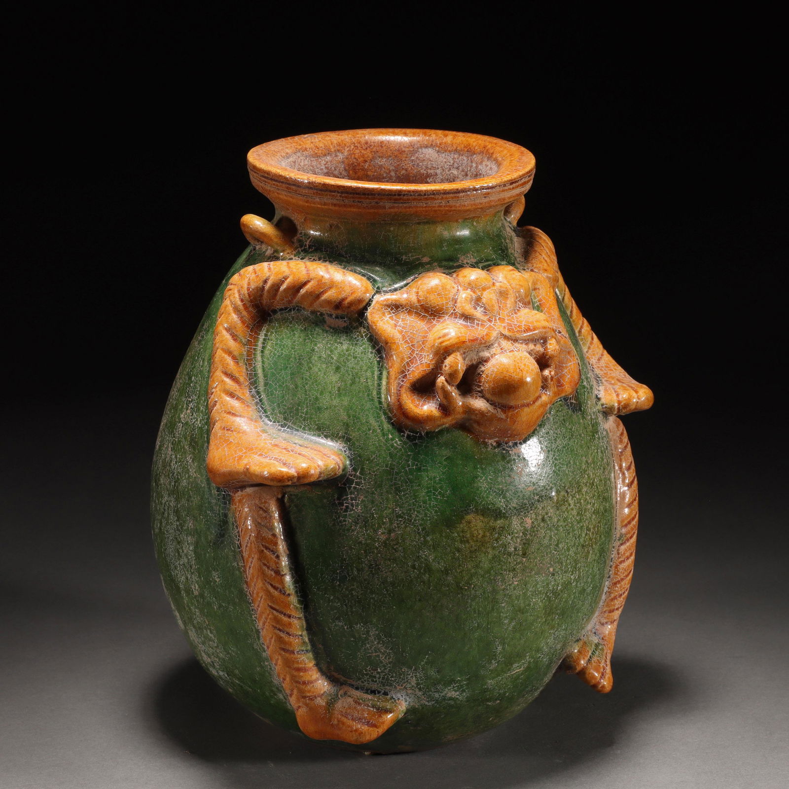 A Chinese Sancai Glaze Pottery Jar (1 of 8)