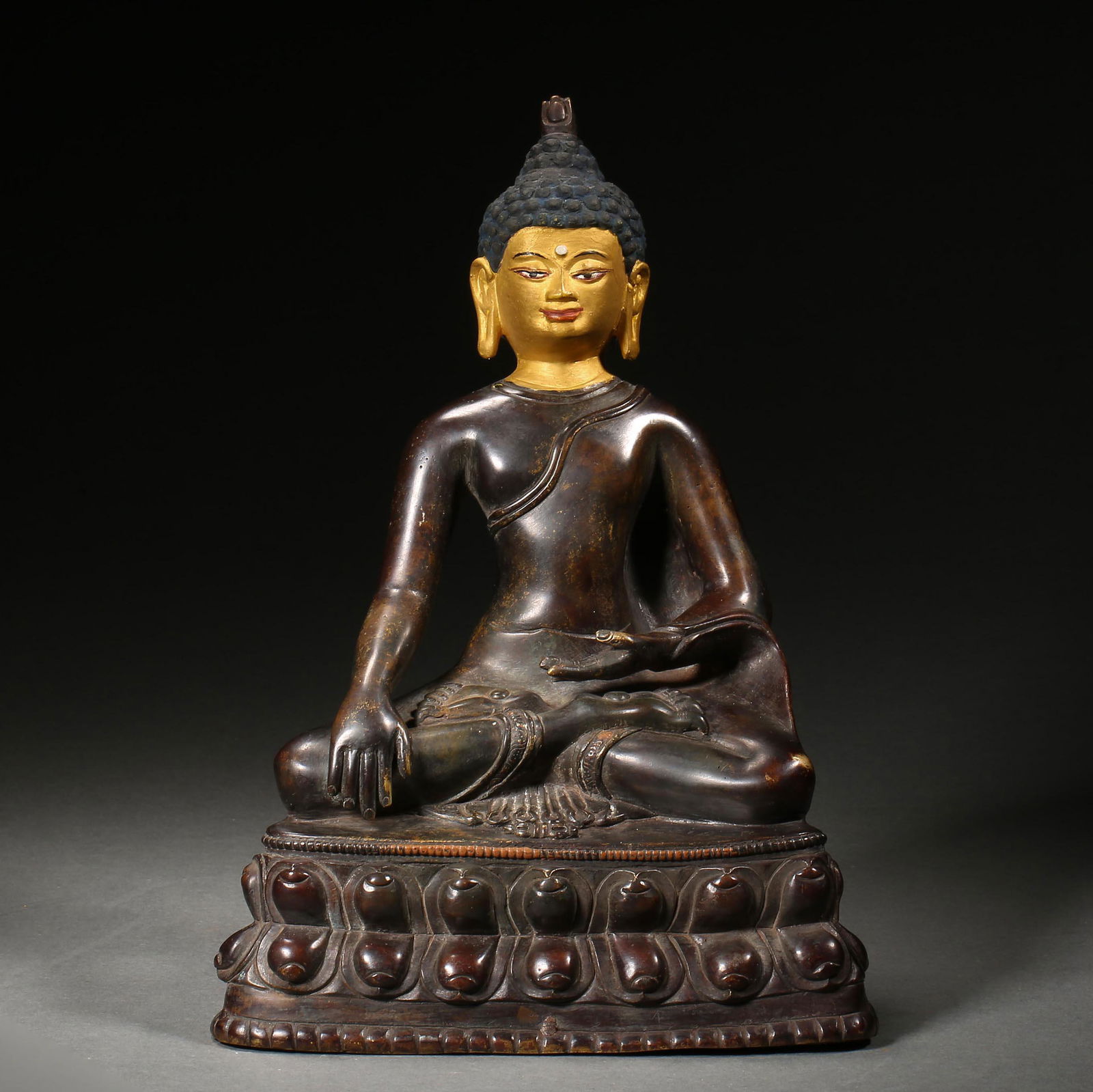 A Tibetan Bronze Figure of Shakyamuni (1 of 9)