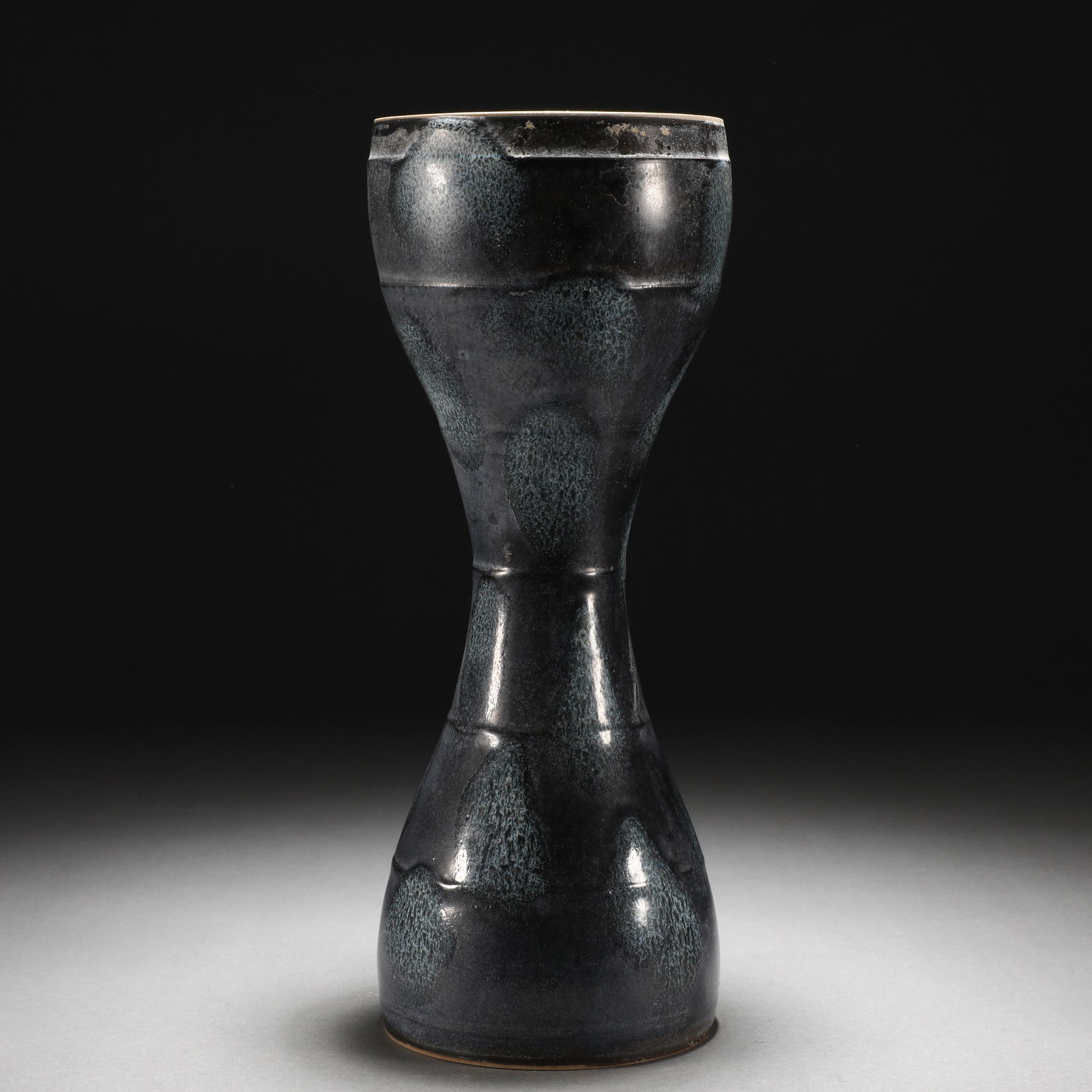 A Chinese Jun-ware Pottery Drum: A Chinese Jun-ware Pottery Drum H:29cm; W:10cm