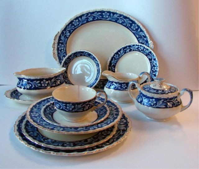 Elysian Dinner Service, Grindley, England.: 52 pieces Semi porcelain, dinner service, Incomplete service for eight. 8 dinner plates, 8 salad plates, 8 dessert plates, 8 soup bowls., 6 dessert bowls, 7 cups saucers, cream, sugar, 10" serving bow