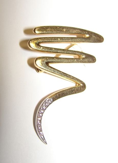 Tiffany & Co. Paloma Picasso 18K Gold Pin.: 8.9 grams. Zig Zag with pave set diamonds. [93]