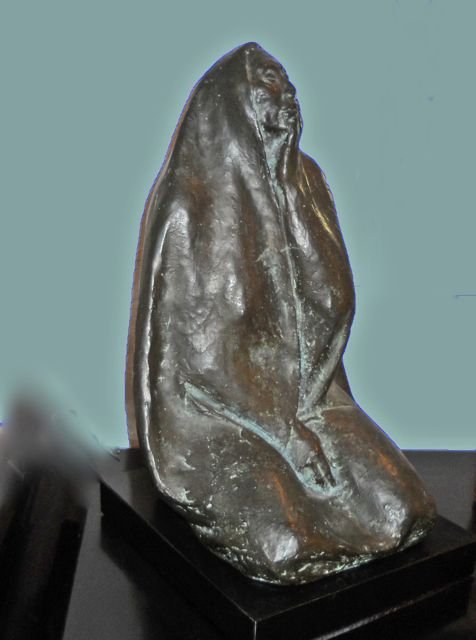 Zuniga Bronze, "Seated Woman", 1975, III/VI.: Francisco Zuniga (Mexican, 1912-1998) Signed and dated 1975, edition III/VI. Height - 19 in. Posted is a certificate of authenticity from Fundacion Zuniga Laborde AC issued by Brewster Gallery, New Yo