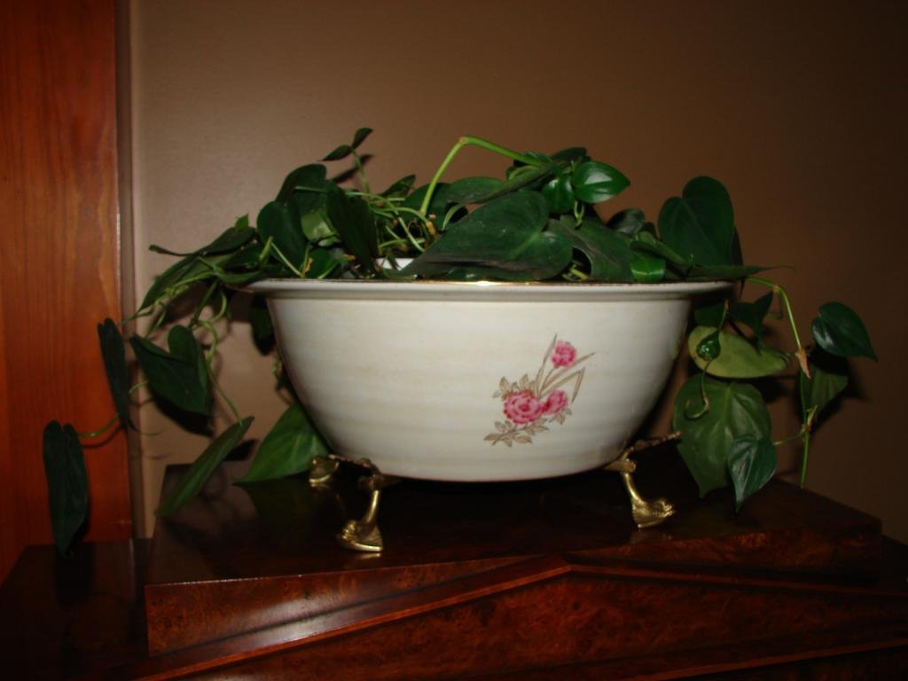 Chinese Export Bowl.: On a brass trivet. The interior with a depiction of a clipper ship. Height - 6 inches, diameter - 16 inches.
