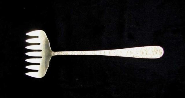 Kirk & Son Sterling Sardine Fork, Steiff Rose: 1.6 troy ounces.
