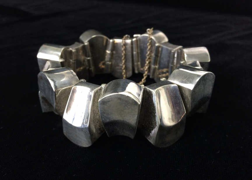 Vintage Mexican Sterling Bracelet, C. 1960 (1 of 3)