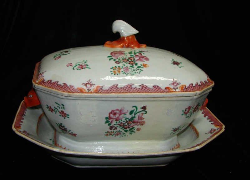 Chinese Export Porcelain Cvd Turreen Under Plate (1 of 3)