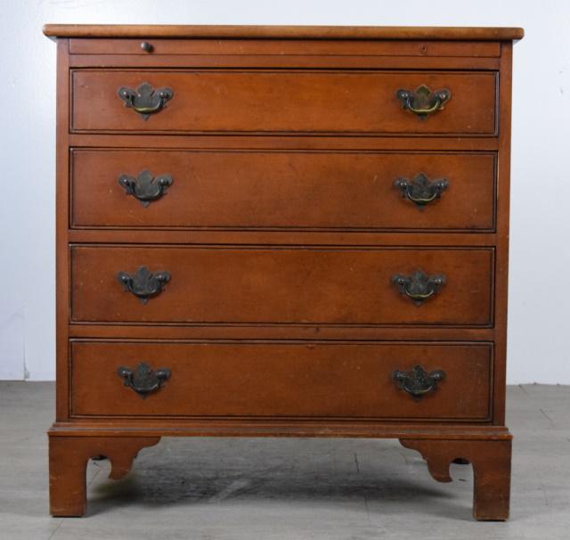 Walnut Chippendale Style Chest: Walnut Chippendale Style chest with four drawers on bracketed feet 29" L X 17 1/4" W X 30" H