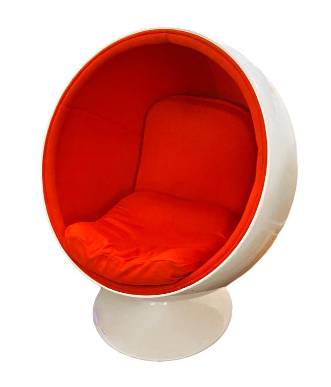 Eero Aarnio Style Sphere Chair (1 of 5)