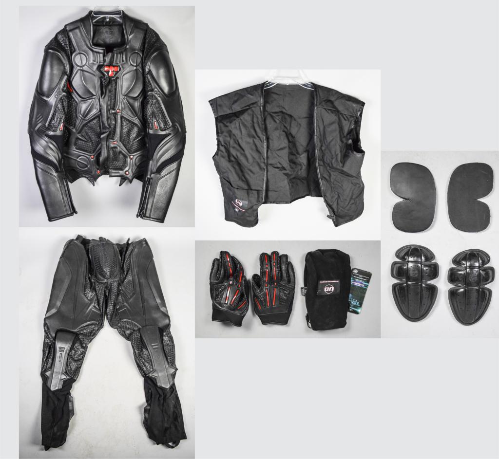 Universal Designs Replica Tron Motorcycle Suit (1 of 17)