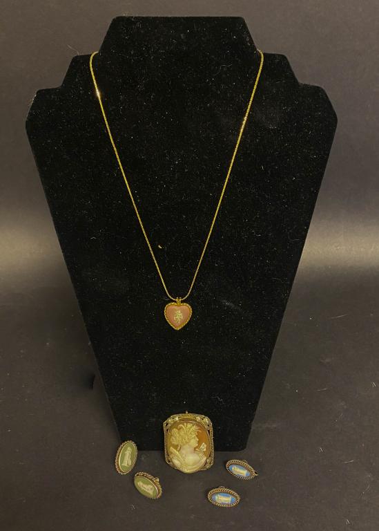 Grouping of Vintage Cameo Jewelry (1 of 10)
