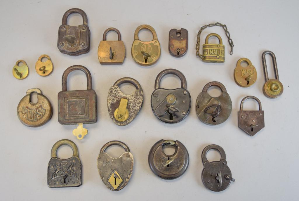 Grouping of Vintage Locks (1 of 14)