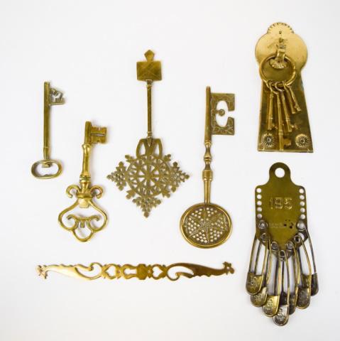 Grouping of Brass Keys & Laundry Pins (1 of 17)